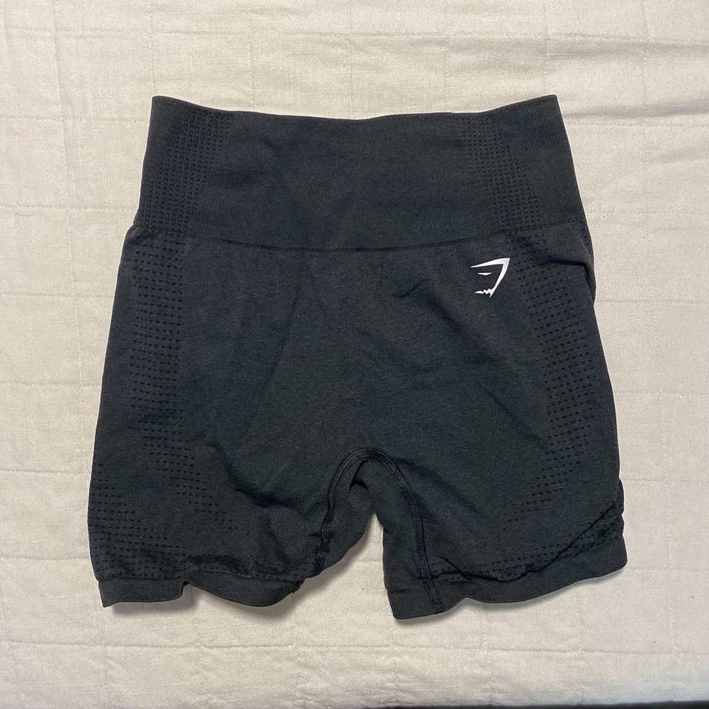 Black seamless shorts